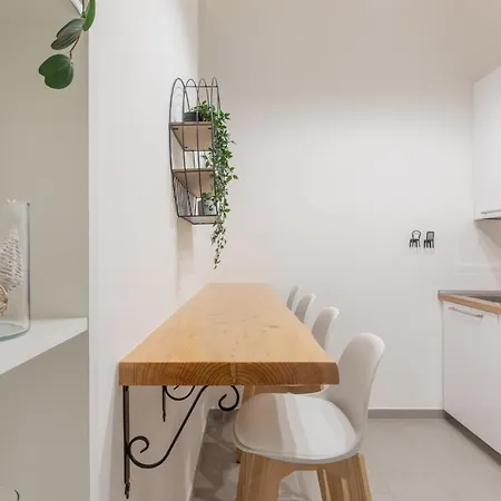 Iflat Peaceful Nest In Monti דירה